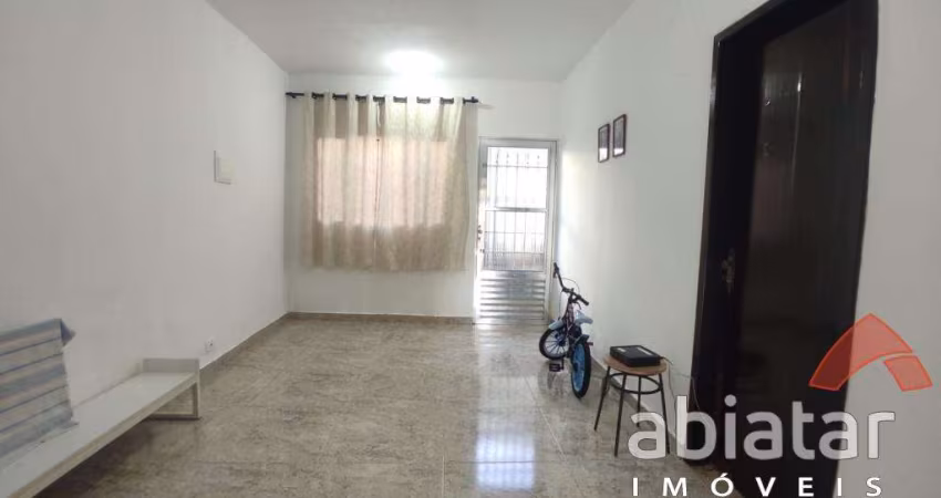 Casa com 4 dormitórios de 300m² com 2 vagas - Jardim Oliveiras
