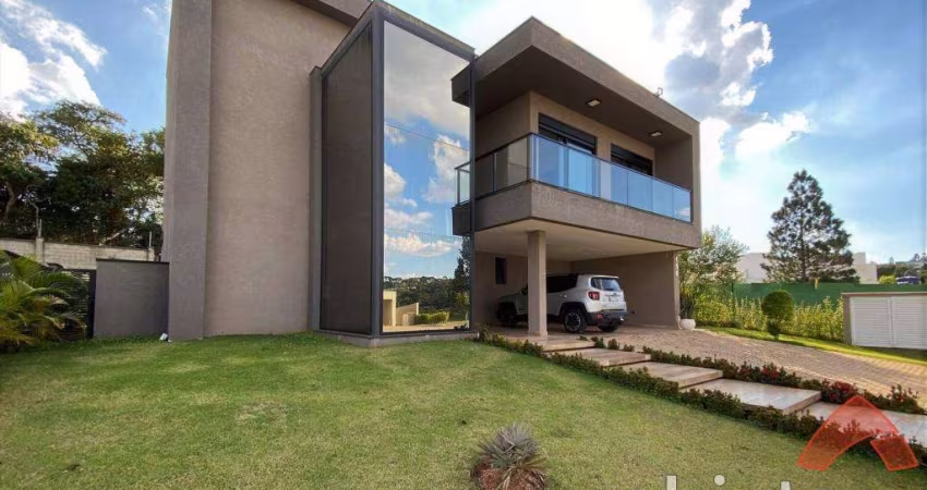 Casa com 584m² de 4 dormitórios com vaga de garagem -  Granja Viana