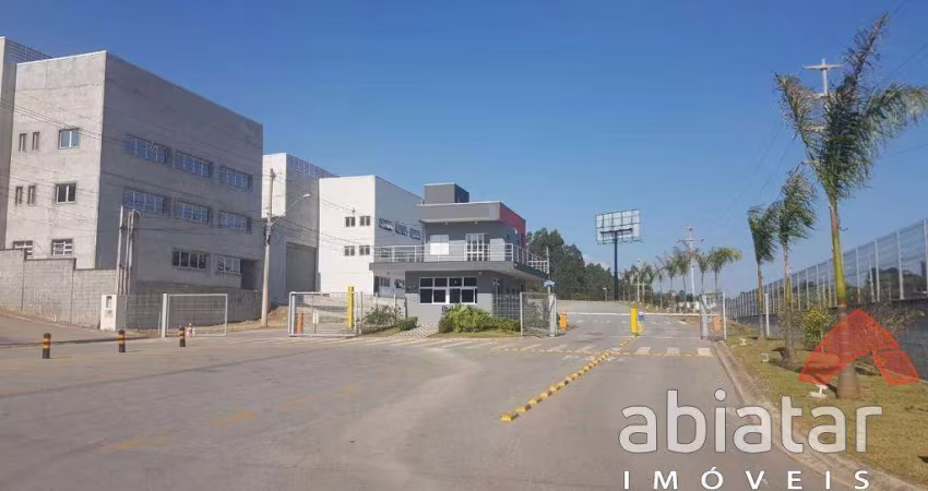 Terreno Comercial/Industrial à Venda em Condomínio Empresarial - Raposo Tavares