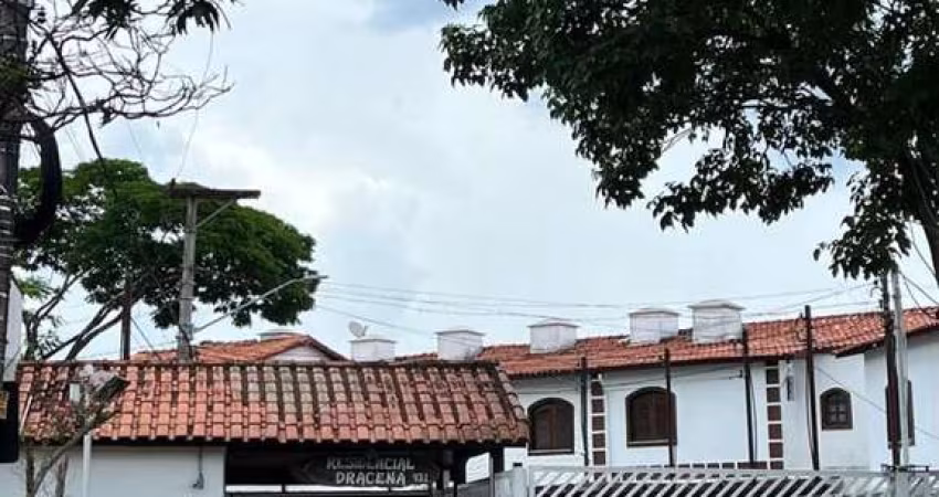 Sobrado em condominio fechado 2 vagas