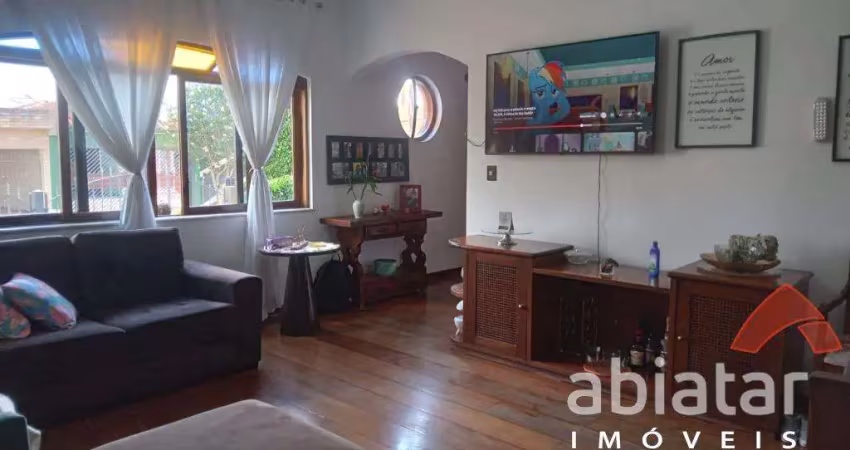 Casa térrea à venda com 267m² e 4 vagas – rua dos jasmins, taboão da serra