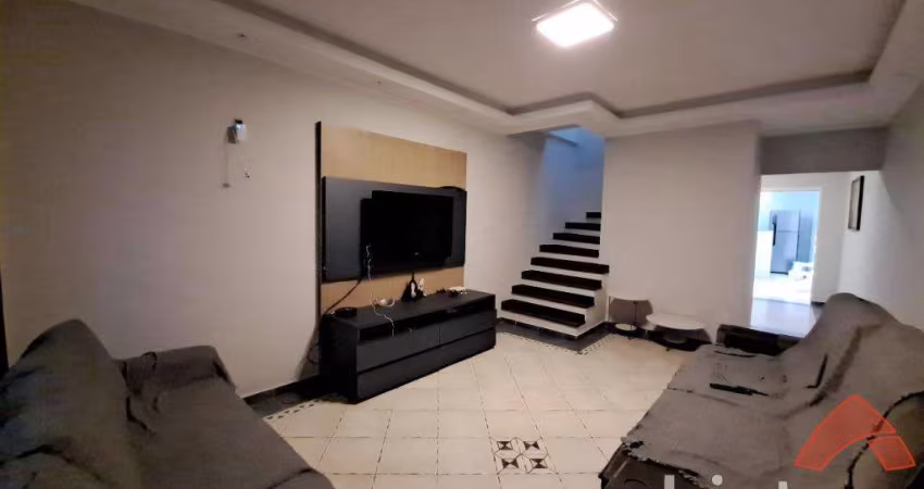 Sobrado disponível para venda com 3 quartos e 88 m² - Jardim Ferreira