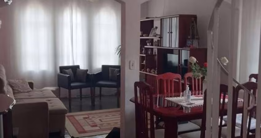 Casa à venda com 200m², 3 quartos e 2 vagas