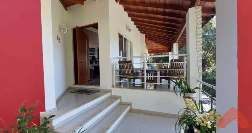 Casa alto padrão à venda no condomínio jardim iolanda – taboão da serra/sp