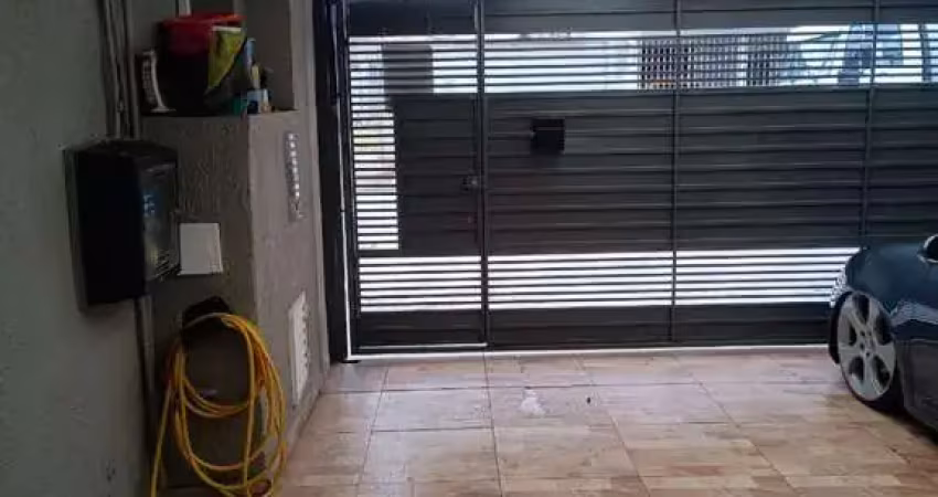 Casa com 3 dormitórios à venda próximo ao Centro do Campo Limpo – suíte, 2 vagas!
