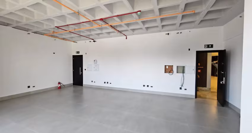 Excelente sala comercial 65 m² edifícil le monde com garagem.