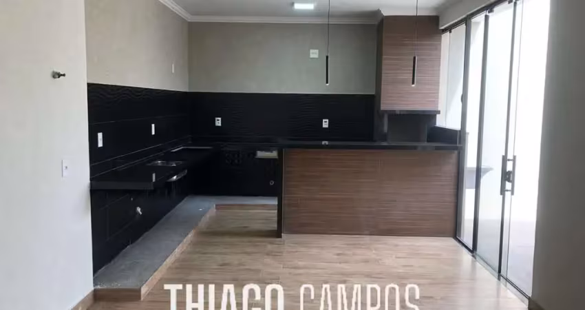 Casa com bastante espaço externo e com 3 dormitórios sendo uma suíte no bairro jardim etemp em são josé do rio preto - sp.