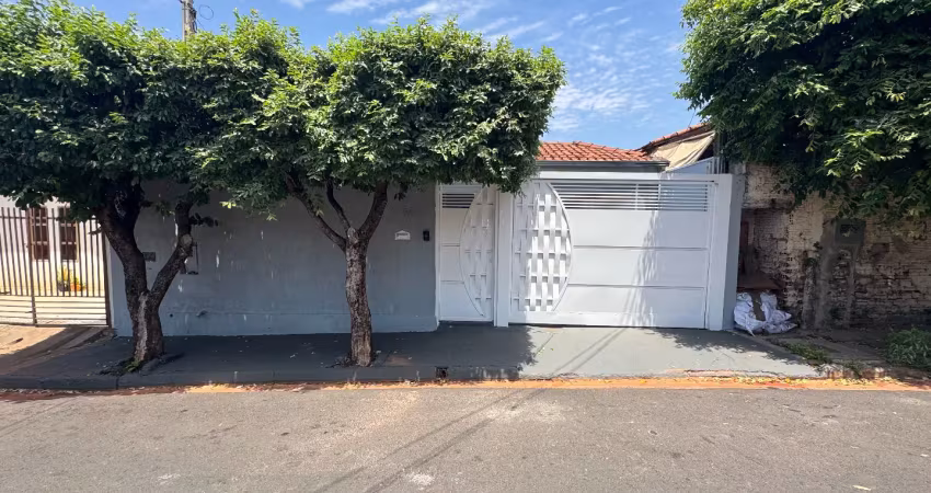 Locação casa bairro cristo rei com 4 dormitórios r$2.200,00