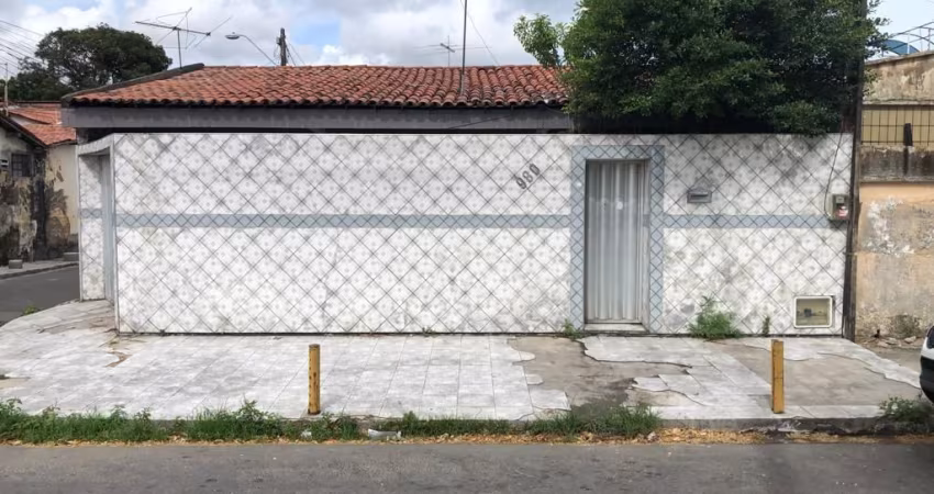Casa no Conjunto Polar com excelente localização