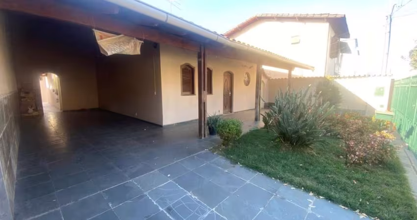 Casa com 5 quartos à venda na Euclides da Cunha, 104, Santa Mônica, Belo Horizonte