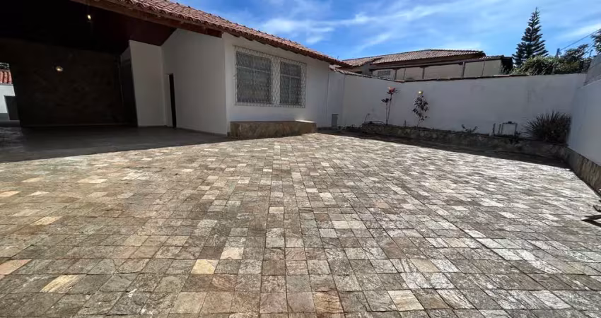 Casa com 5 quartos à venda na Rua Engenheiro Vicente Assunção, 101, Itapoã, Belo Horizonte