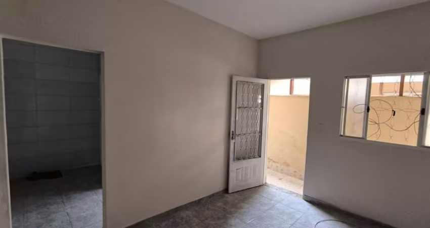 Casa com 1 quarto para alugar na Alfredo Alves Pinto, 180, São João Batista, Belo Horizonte