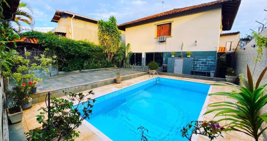 Casa com 4 quartos à venda na Rua Humberto de Campos, 43, Jardim Leblon, Belo Horizonte