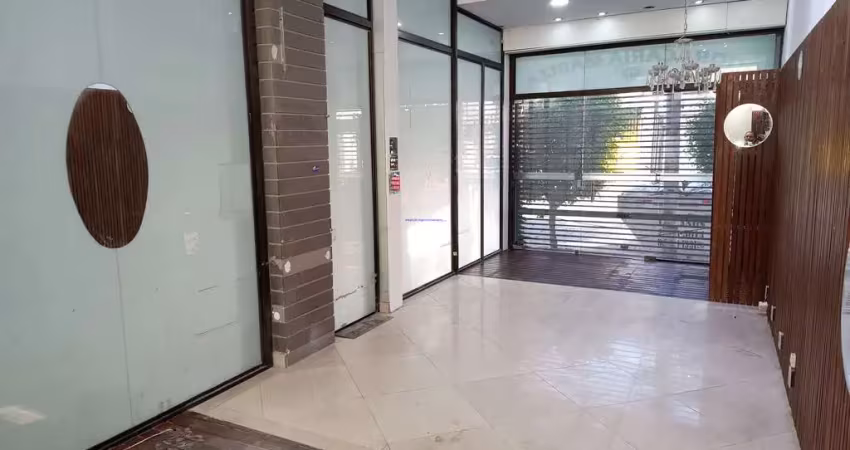 Loja 90,26m² e 02 banheiros.  excelente localização á 6 minutos andando para a estação do metrô faria lima; entre as ruas joão elias saada, ferreira