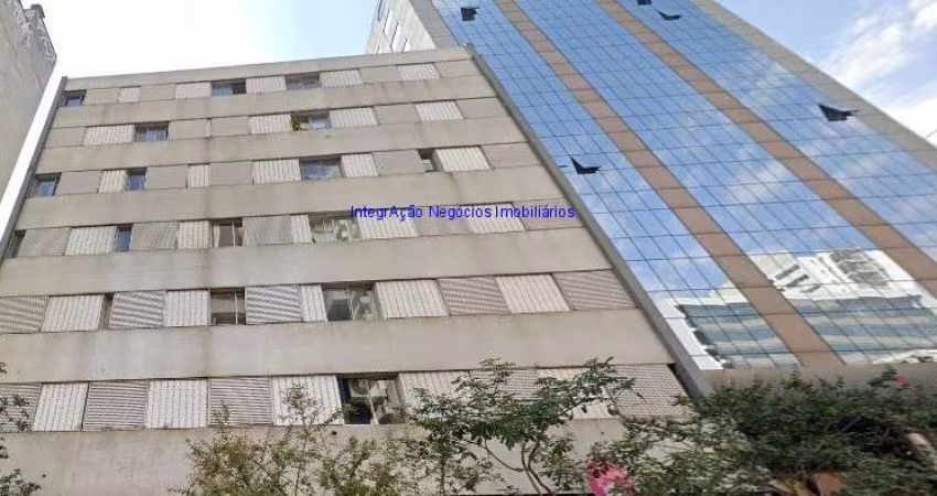 Apartamento Studio 38m², 01 dormitório e 01 banheiro.  Condomínio com portaria.  Excelente localização á 4 minutos andando para a estação do metrô