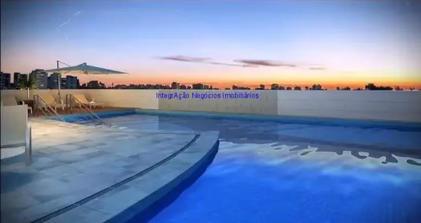 Apartamento 156m², 03 dormitórios, 03 banheiros e 02 vagas de garagem.  condomínio com segurança, portaria, piscina, churrasqueira, academia