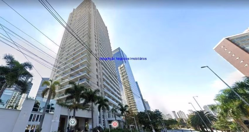 Conjunto Comercial 140m², 03 banheiros e 04 vagas na garagem.  Condomínio com recepção e segurança 24hrs.  Excelente localização á 8 minutos andando