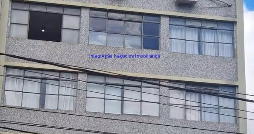 Conjunto Comercial 45m², 03 salas, 01 copa e 01 banheiro.  Condomínio recepção e segurança.  Excelente localização