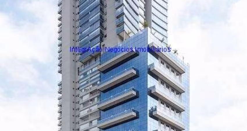 Apartamento Flat MOBILIADO 56m², 01 dormitório (sendo suíte), 01 banheiro e 01 vaga na garagem.  Condomínio com Segurança, Portaria, Churrasqueira