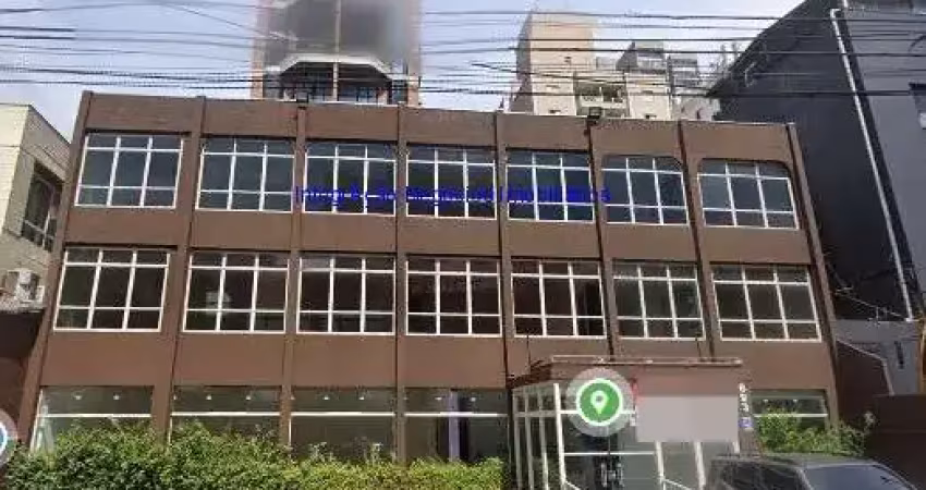 Prédio comercial 540m², 5 banheiros e 14 vagas na garagem.  excelente localização entre as ruas francisco leitão, cardeal arcoverde e teodoro sampaio