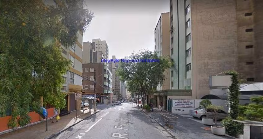 Loja 38m² e 01 banheiro.  Excelente localização á 9 minutos andando para a estação do metrô  Higienópolis-Mackenzie; Entre as Ruas Augusta,
