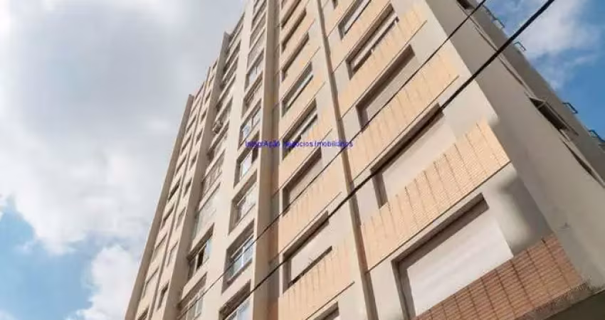 Apartamento 157m², 03 dormitórios, 02 banheiros e 01 vaga na garagem.  Condomínio com portaria, segurança 24hrs, piscina e salão de festa.  Excelente