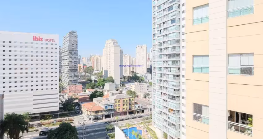 Apartamento 148m², 03 dormitórios (sendo suítes), 04 banheiros e 02 vagas na garagem.  condomínio com portaria, segurança 24hrs, piscina
