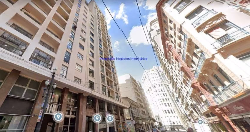 Conjunto Comercial 328,60m², 02 salas e 03 banheiros.  Condomínio com recepção e segurança.  Excelente localização á 3 minutos andando para a estação
