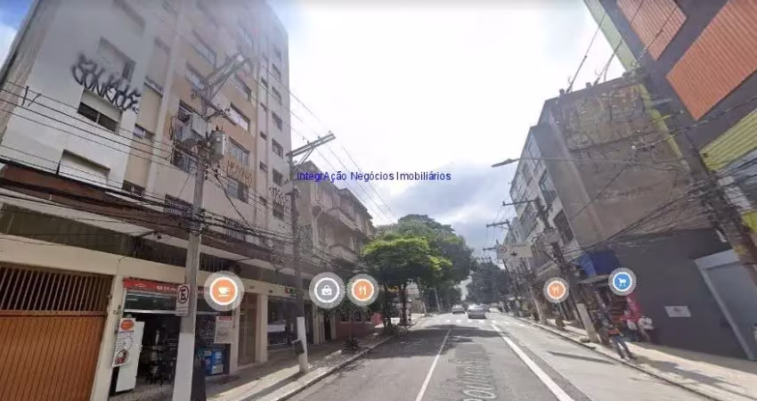 Apartamento 80m², 02 dormitórios, 01 banheiro e 01 vaga na garagem.  condomínio com portaria, segurança 24hrs.  excelente localização