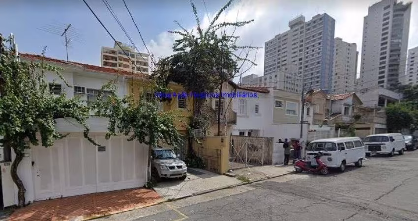 Sobrado Comercial 118m², 01 banheiro e 01 vaga de garagem .  Excelente localização  entre as Ruas Professor João Martinho e  Tutóia.