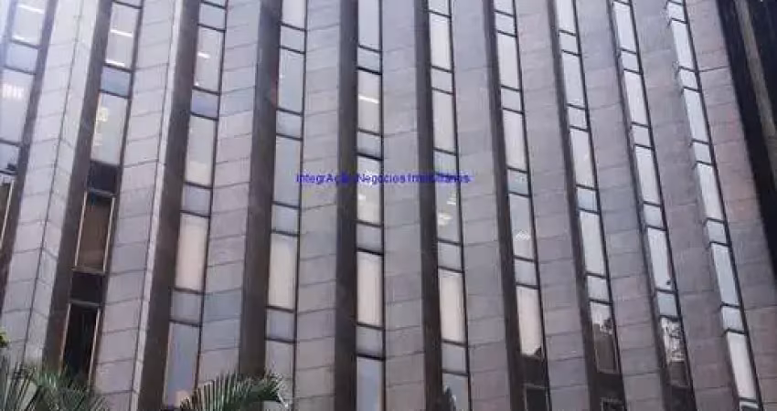 Conjunto comercial 510m², 09 salas, 01 copa,  03 banheiros, e 08 vagas na garagem.  condomínio com recepção e segurança 24hrs.  excelente localização