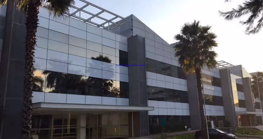 Conjunto comercial 4.459,00m² e 86 vaga na garagem.  condomínio com recepção e segurança 24hrs.  excelente localização