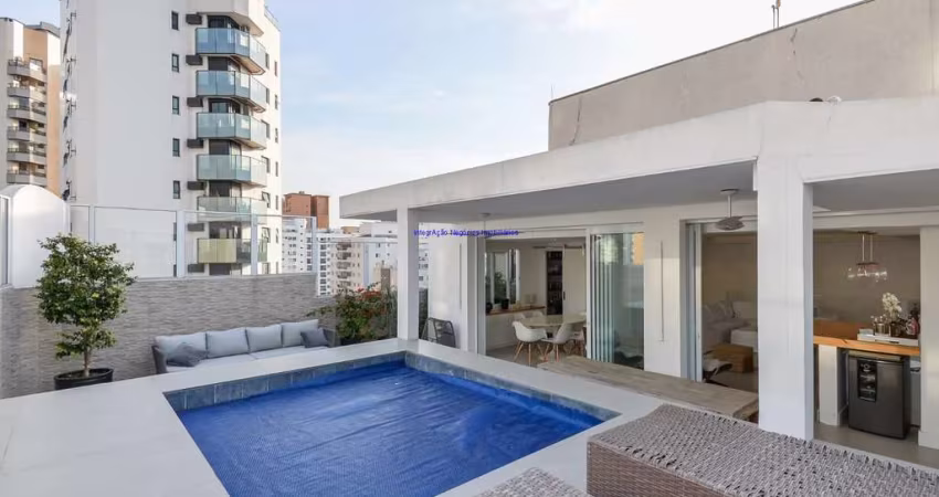 Apartamento Cobertura Duplex 320m², 03 dormitório (sendo 01 suíte), 03 banheiros e 03 vagas na garagem.  Condomínio com portaria, segurança 24hrs