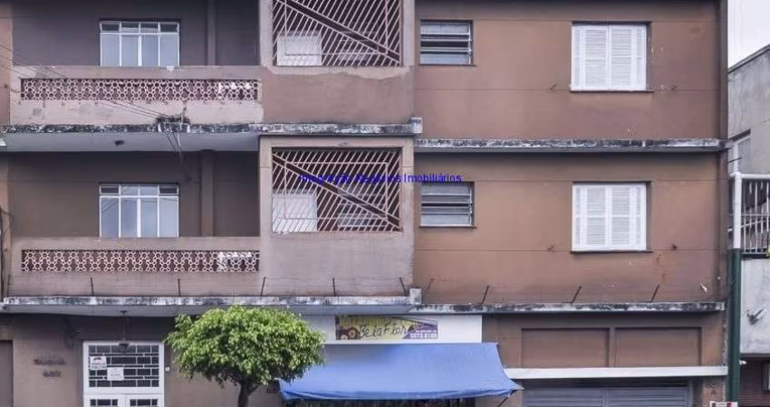 Apartamento 80m², 01 dormitório e 01 banheiro.   Condomínio com portaria e segurança 24hrs.  Excelente localização.