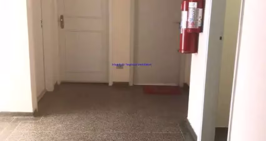 Condomínio com portaria e segurança 24hrs.  excelente localização entre as ruas dona antônia de queirós, frei caneca e peixoto gomide.