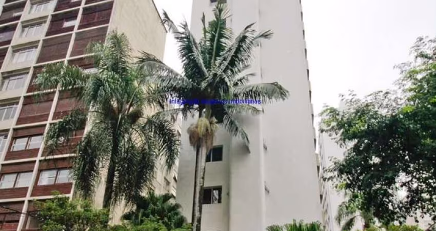 Apartamento 113m², 03 dormitórios (sendo 01 suíte), 03 banheiros e 02 vagas na garagem.  Condomínio com portaria, salão de festa, academia e jardim.