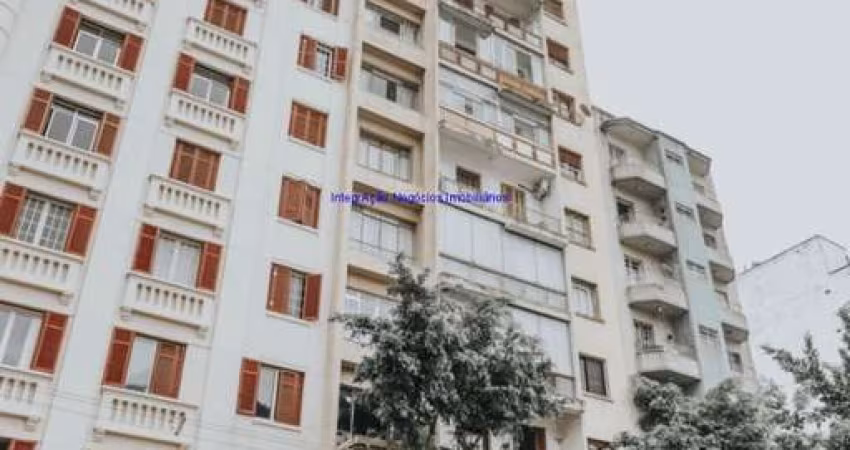 Apartamento 120m², 03 dormitórios (sendo 01 suíte) e 02 banheiros.   Condomínio com portaria.   Excelente localização entre as Alamedas Nothmann.
