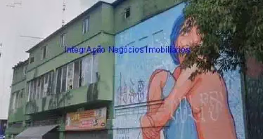Loja 235m², 01 banheiro.    excelente localização á 10 minutos andando para a estação do metrô república;