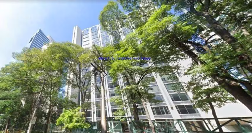 Conjunto comercial mobiliado 151m², 04 salas, 03 banheiros e 04 vagas na garagem.  condomínio com recepção e segurança 24hrs.  excelente localização