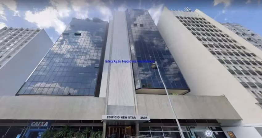 Conjunto comercial 707,70m², 04 banheiros e 04 vagas na garagem.  condomínio com portaria e recepção.  excelente localização entre as ruas escócia.