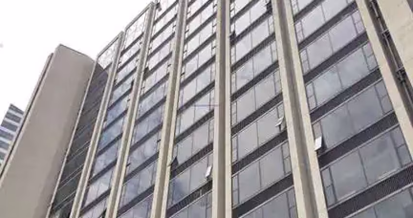 Conjunto comercial 375m², 02 banheiros e 02 vagas na garagem.  condomínio com recepção e segurança 24hrs.  excelente localização.
