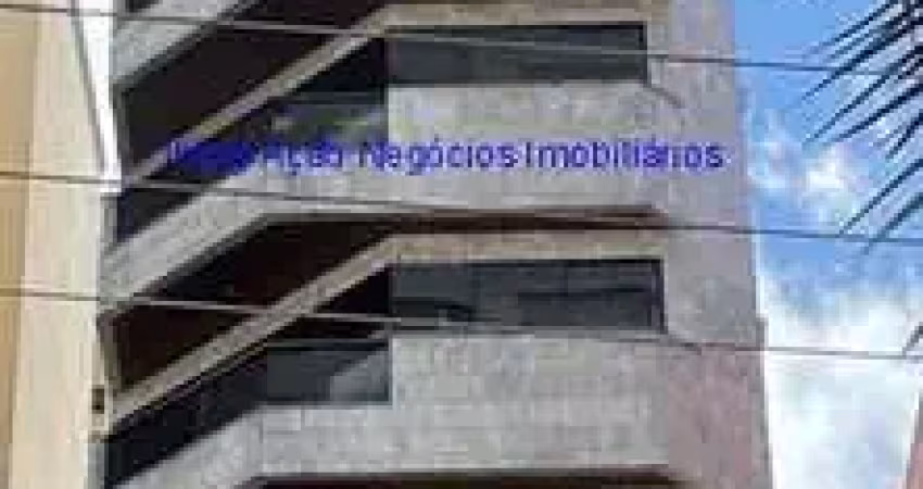 Apartamento 170m², 04 dormitórios (sendo 03 suítes), 05 banheiros e 02 vagas na garagem.    condomínio com portaria e segurança 24hrs, piscina.