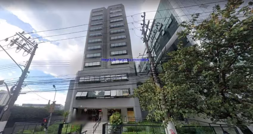 Condomínio com recepção e segurança 24hrs.   excelente localização á 5 minutos andando para a estação do metrô palmeiras-barra funda;