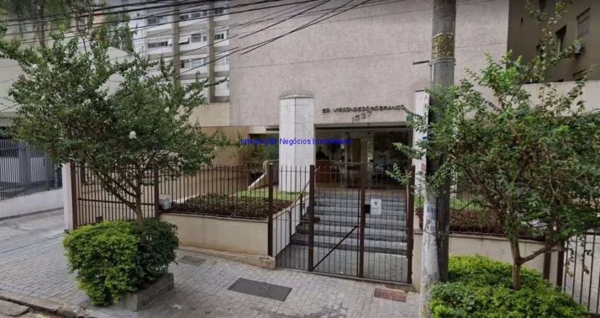 Apartamento 100m², 03 dormitórios (sendo 01 suíte), 02 banheiros e 01 vaga na garagem.    Condomínio com portaria, segurança 24hrs, playground