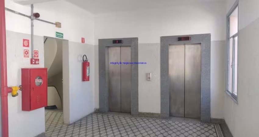 Conjunto Comercial 270m²,  02 banheiros.  Condomínio com recepção e segurança 24hrs.  Excelente localização á 3 minutos andando para a estação
