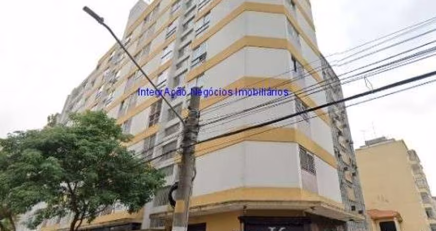 Condomínio com zelador e elevador.  Excelente localização á 8 minutos andando para a estação de Metro Higienópolis-Mackenzie ;