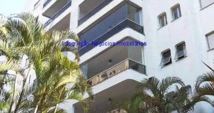 Apartamento 220m², 04 dormitórios (sendo 03 suítes), 05 banheiros e 04 vagas na garagem.  condomínio com portaria, segurança 24hrs, piscina.