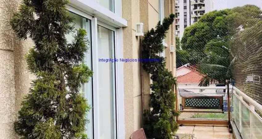 Apartamento 301m², 04 dormitórios (sendo 03 suítes), 04 banheiros e 05 vagas na garagem.  condomínio com portaria, segurança 24hrs, piscina com raia.