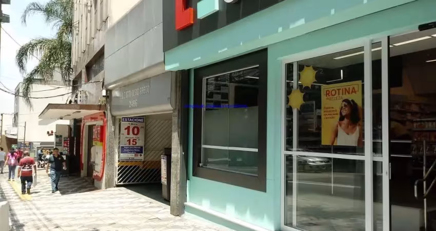 Conjunto comercial 43m², 02 salas , 01 banheiro e 01 vaga na garagem.   condomínio com recepção.  excelente localização