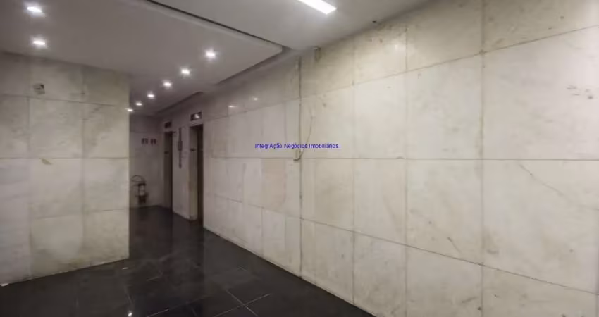 Conjunto comercial 74m², 02 banheiros e 02 vagas na garagem.  condomínio com portaria e segurança 24hrs.  excelente localização